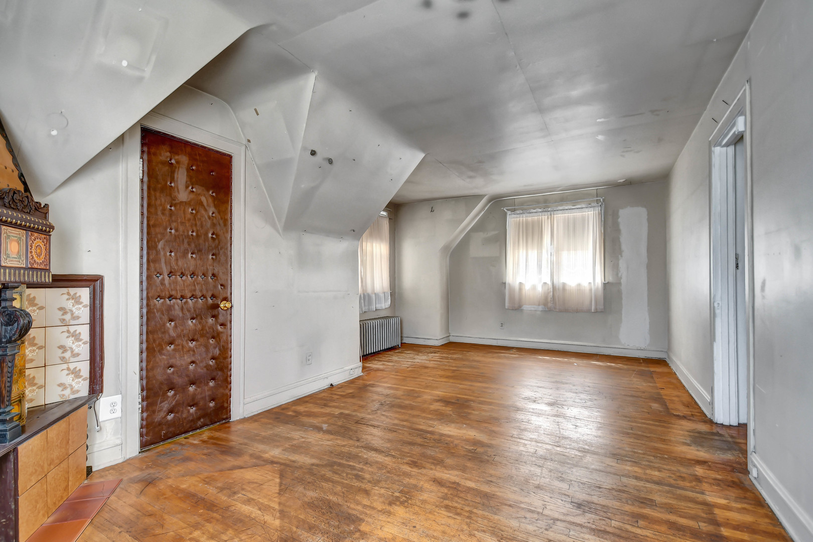 7114 S Mozart Street, Chicago, IL 60629