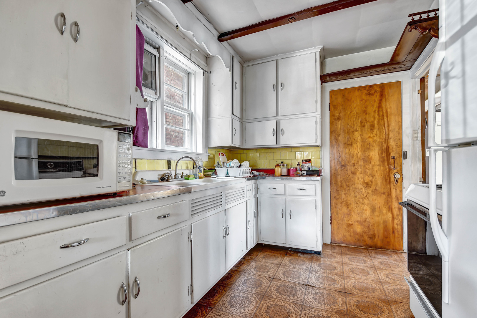 7114 S Mozart Street, Chicago, IL 60629