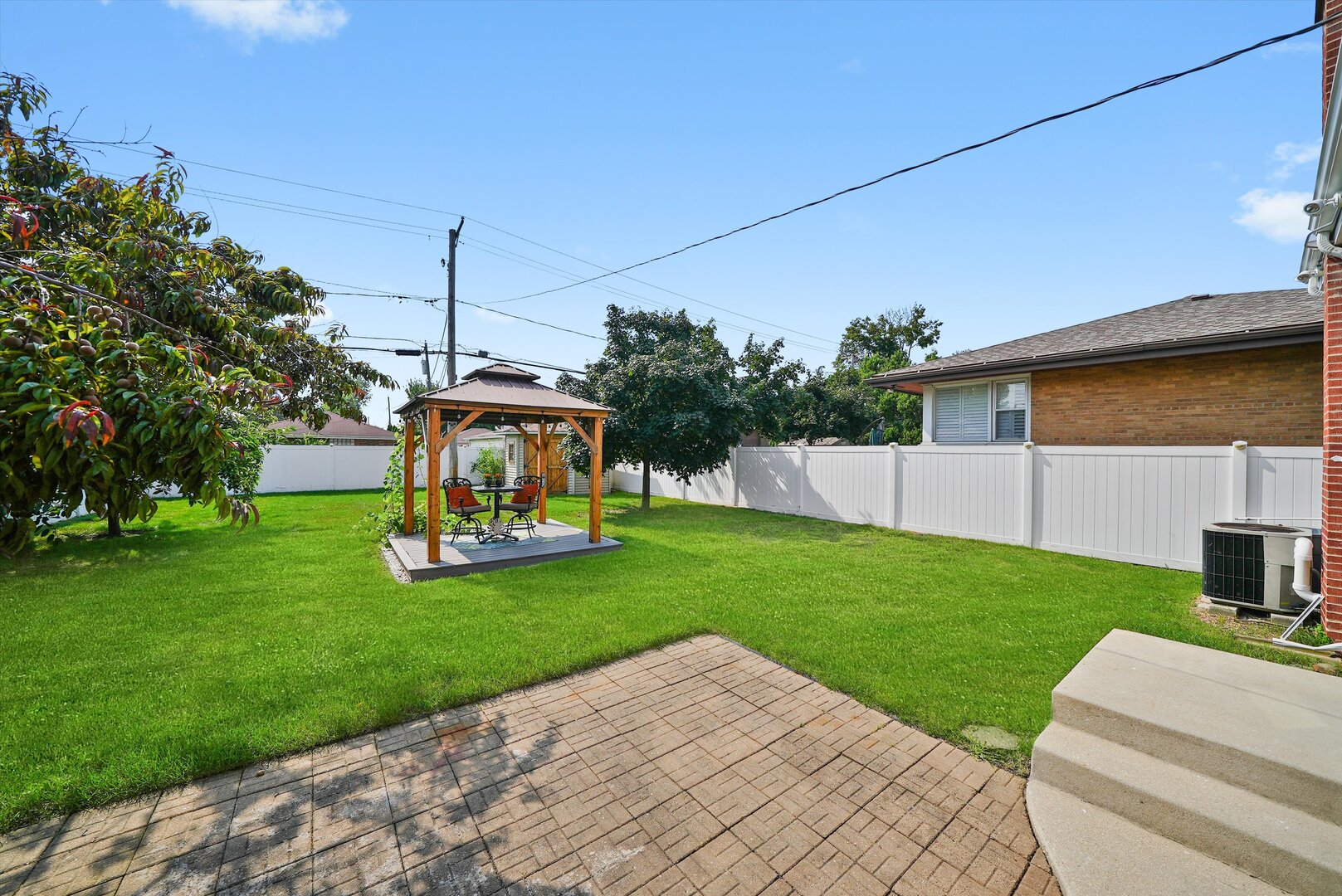 1412 Balmoral Avenue, Westchester, IL 60154