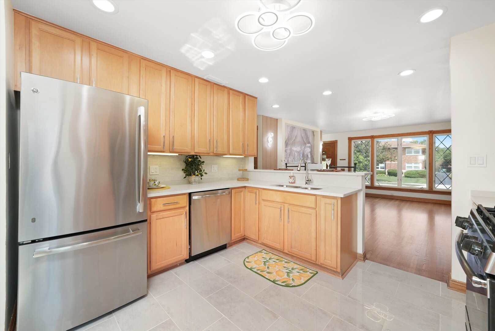 1412 Balmoral Avenue, Westchester, IL 60154