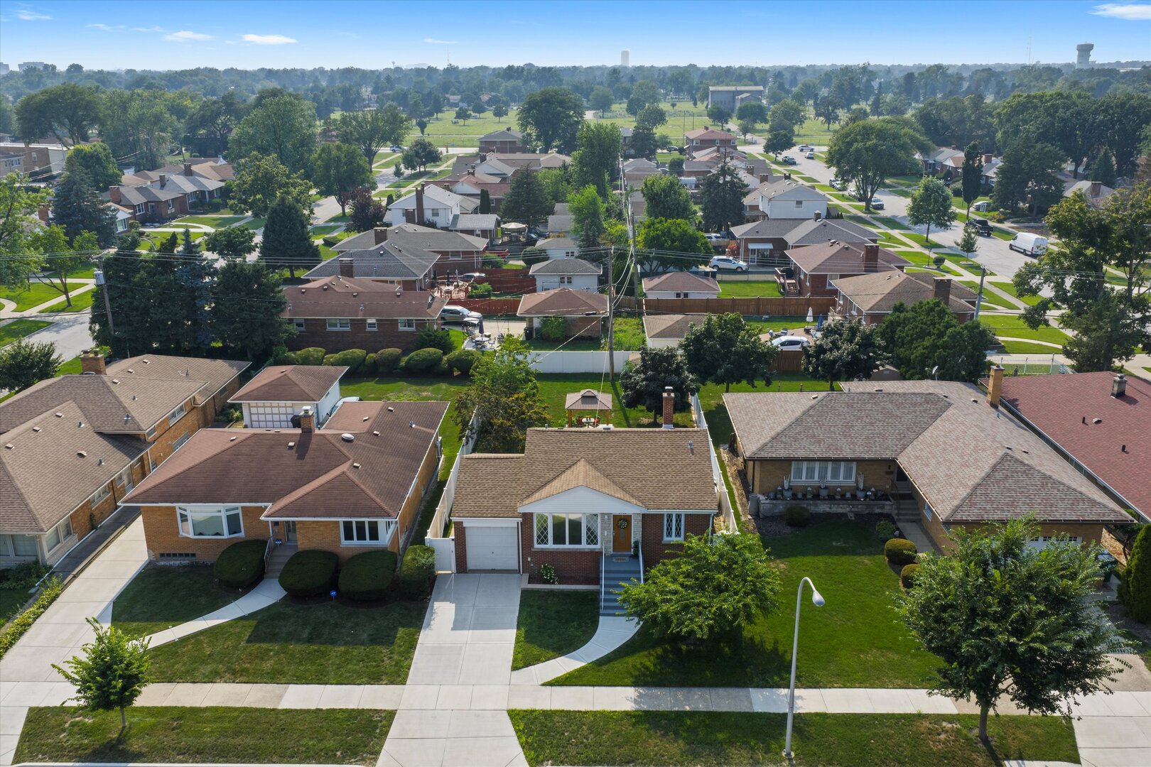 1412 Balmoral Avenue, Westchester, IL 60154