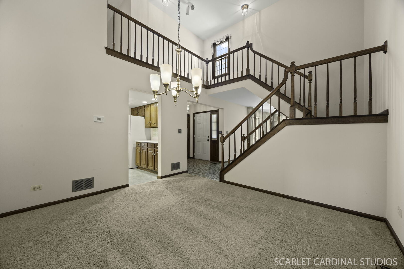 1040 Creekside Drive, Wheaton, IL 60189