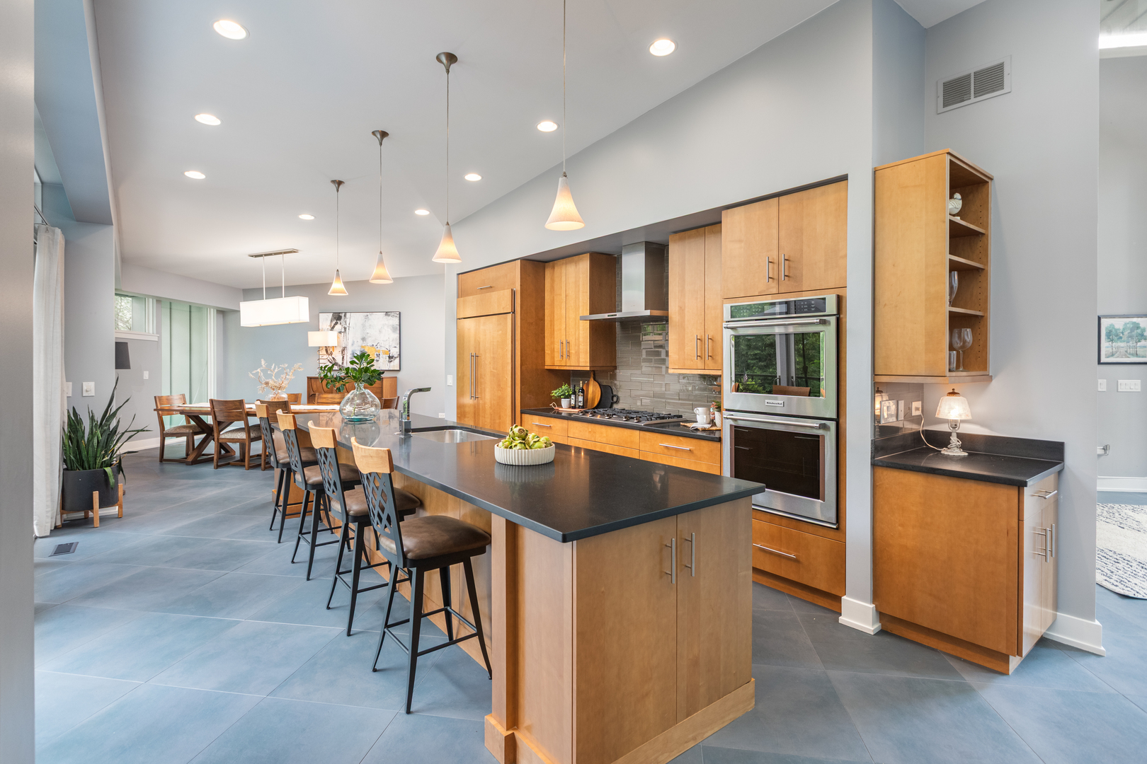 603 Driftwood Court, Naperville, IL 60540