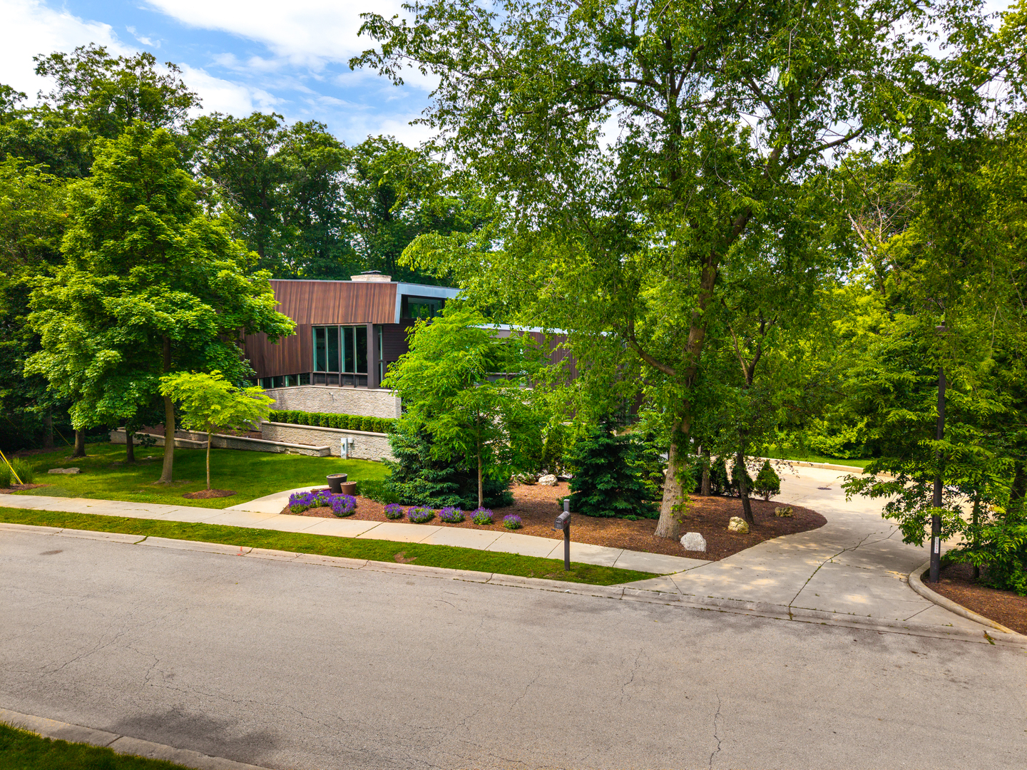 603 Driftwood Court, Naperville, IL 60540