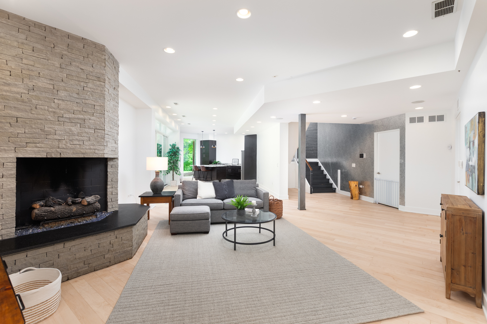 603 Driftwood Court, Naperville, IL 60540
