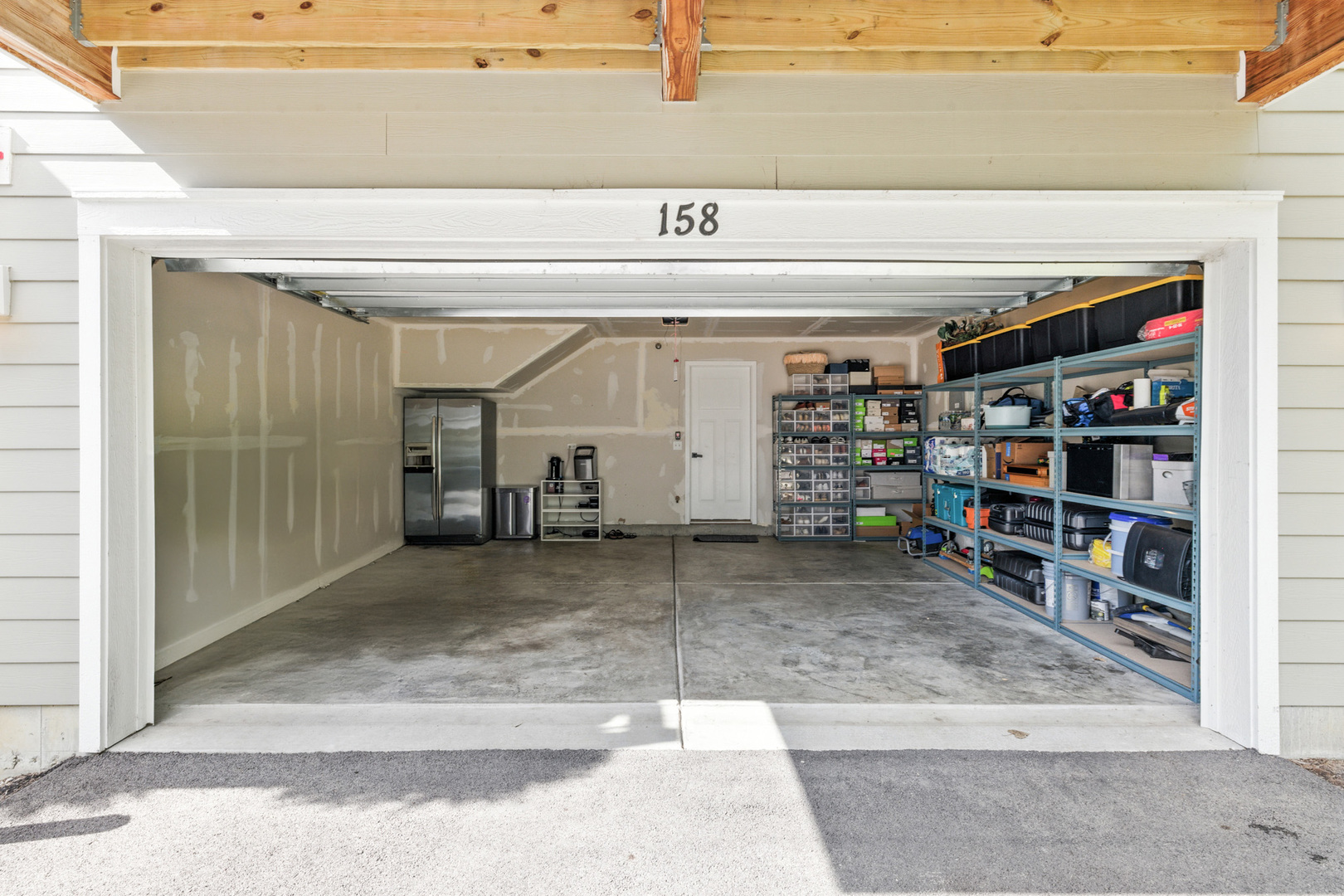 158 Canterbury Way, Lake Zurich, IL 60047