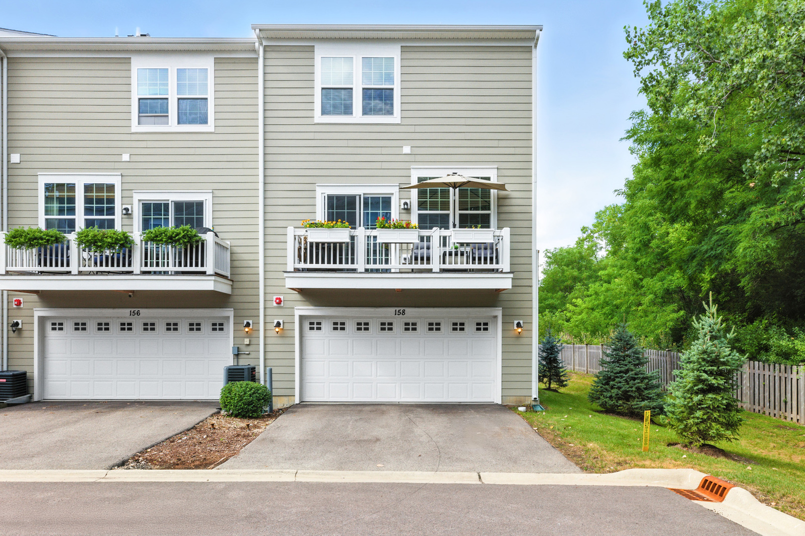 158 Canterbury Way, Lake Zurich, IL 60047