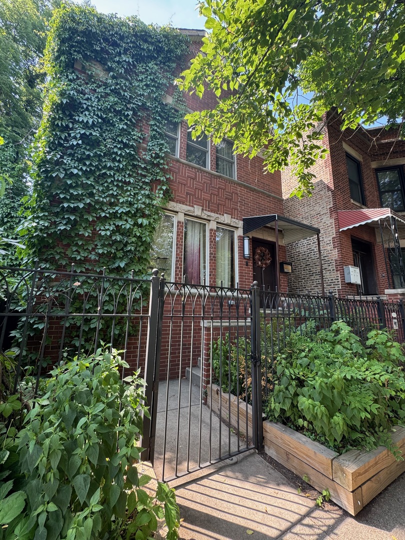 5338 N Ashland Avenue, Chicago, IL 60640