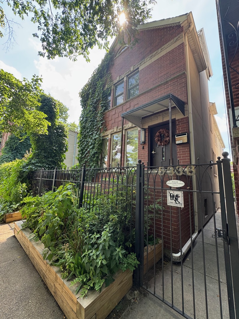 5338 N Ashland Avenue, Chicago, IL 60640