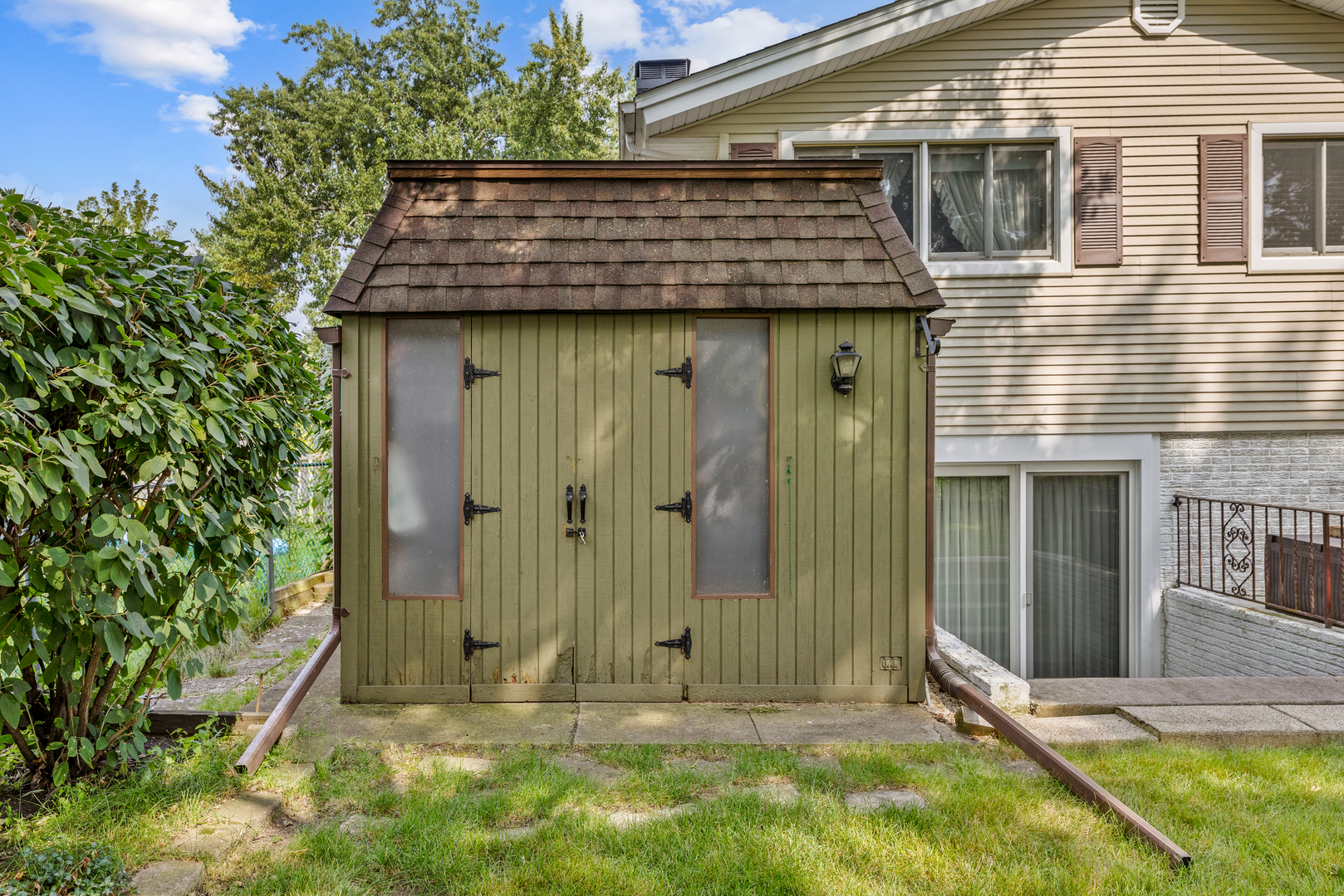 1020 Webster Lane, Schaumburg, IL 60193