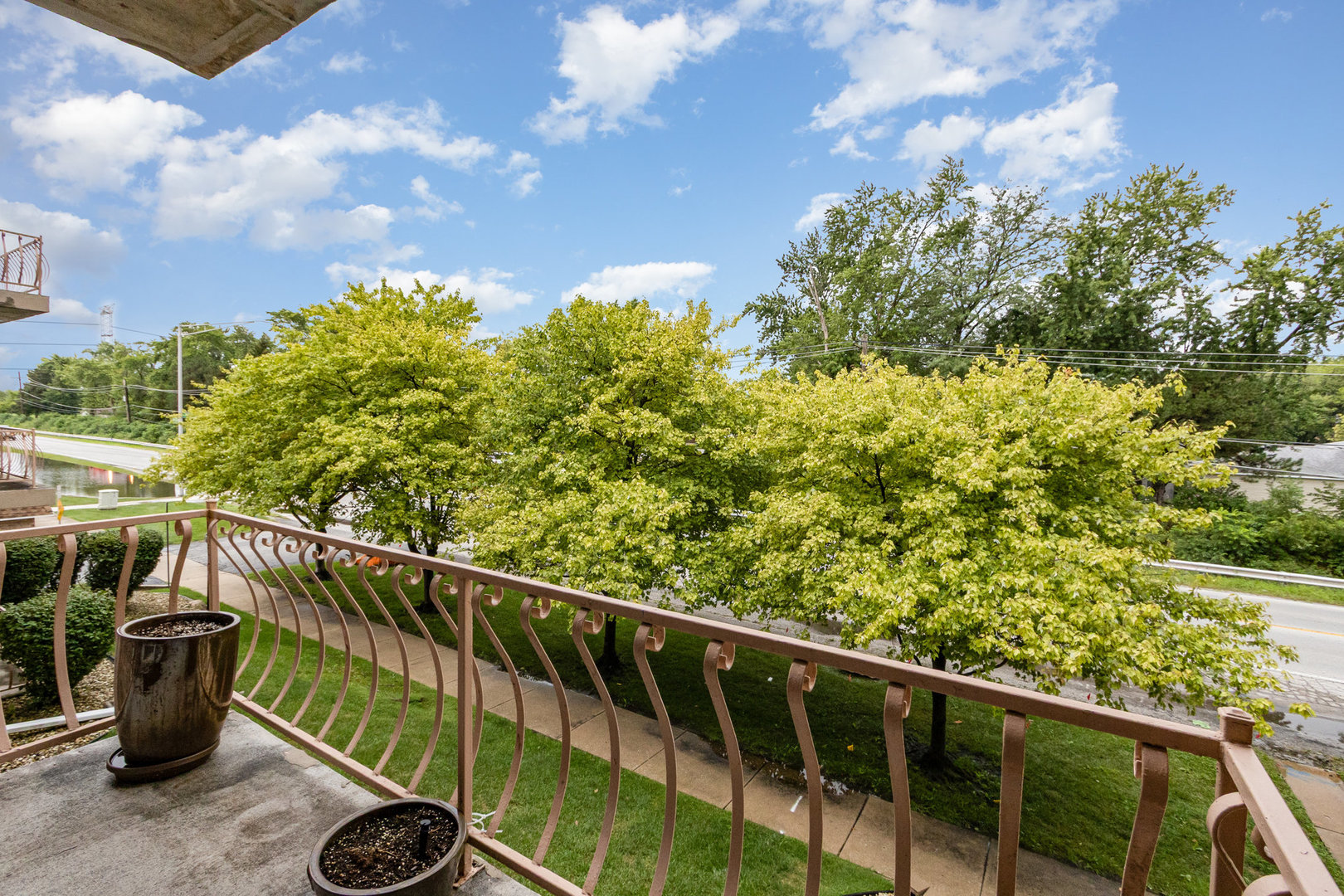 18855 Burnham Avenue #234, Lansing, IL 60438