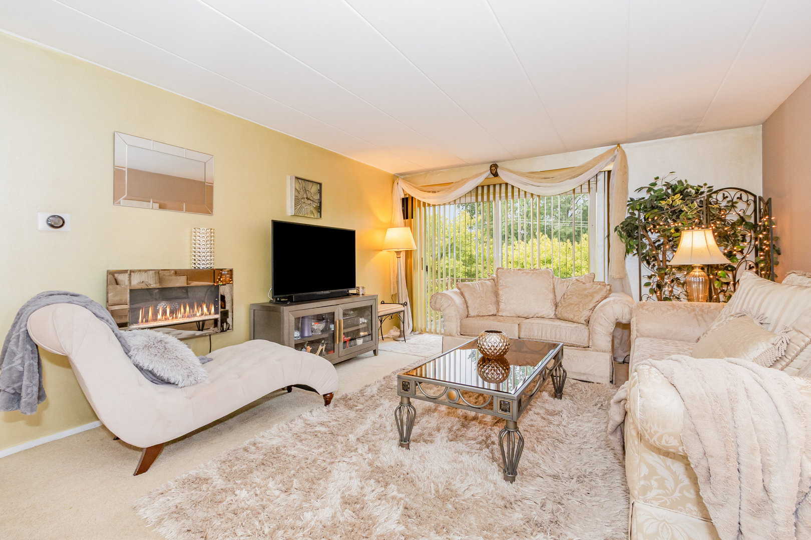 18855 Burnham Avenue #234, Lansing, IL 60438