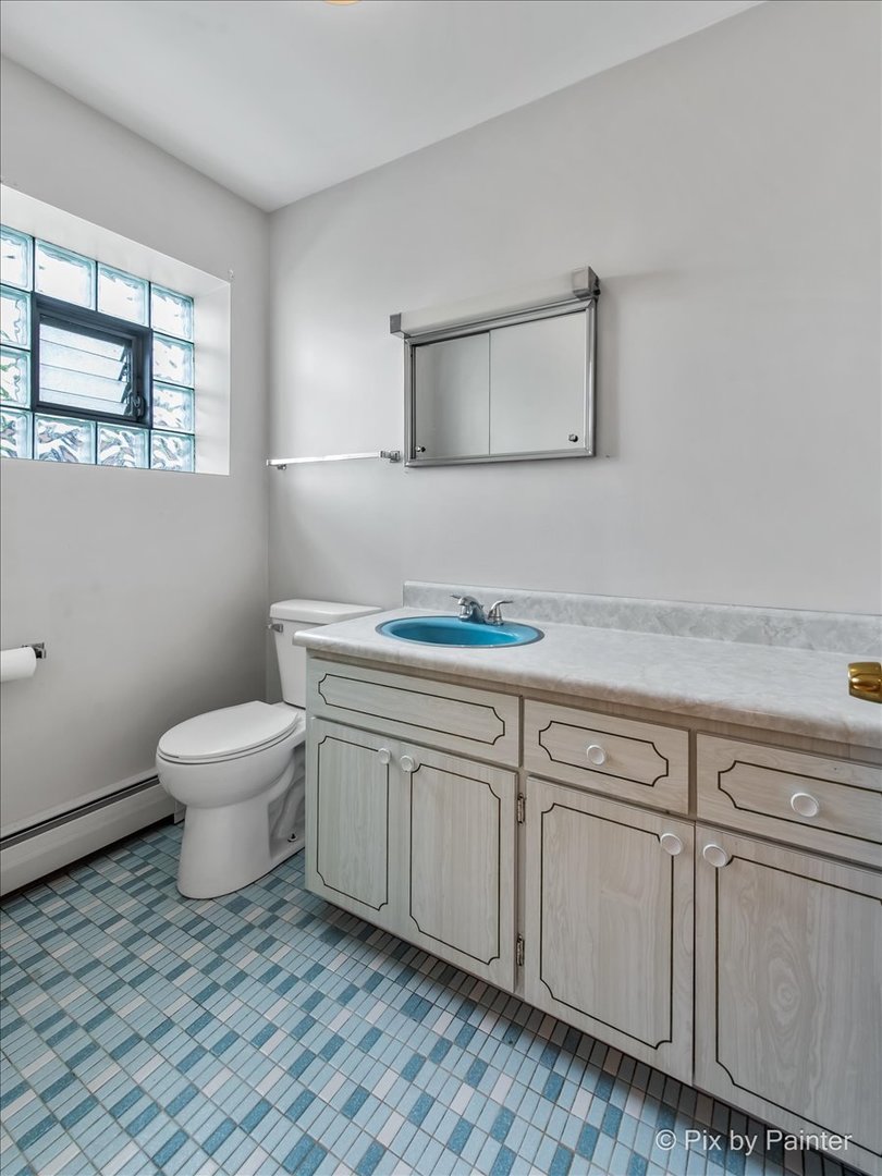 1215 Westchester Boulevard, Westchester, IL 60154