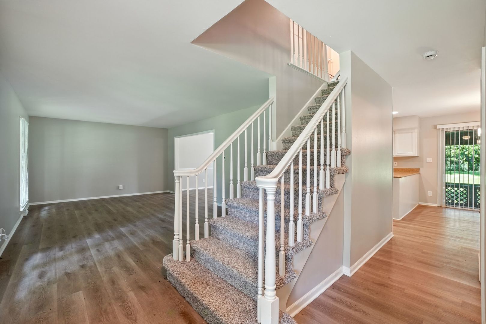5N400 Fence Rail Court, St. Charles, IL 60175