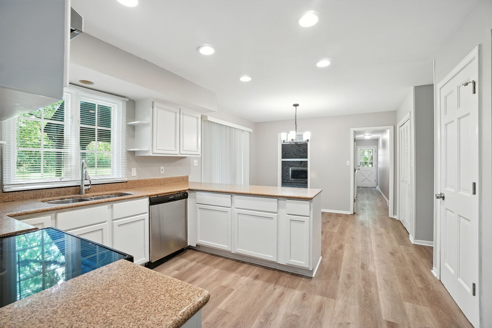 5N400 Fence Rail Court, St. Charles, IL 60175