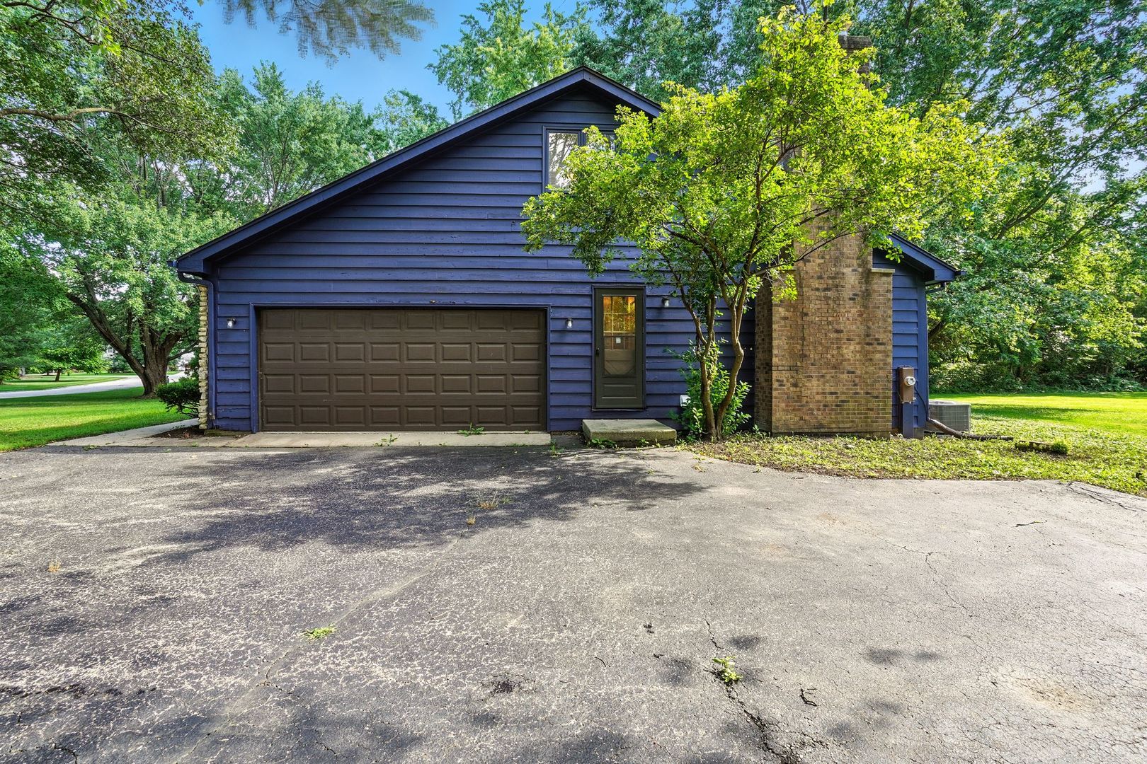 5N400 Fence Rail Court, St. Charles, IL 60175