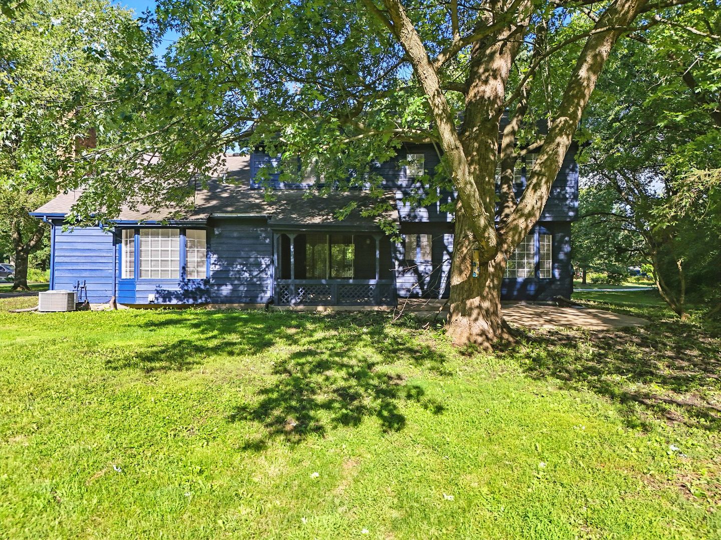 5N400 Fence Rail Court, St. Charles, IL 60175