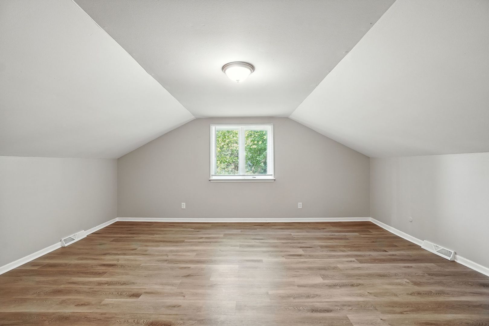 5N400 Fence Rail Court, St. Charles, IL 60175