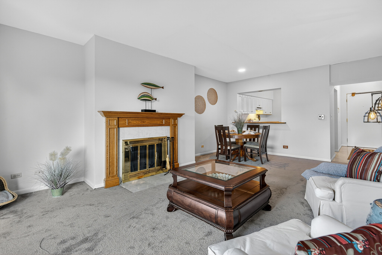 460 N Main Street #N406A, Wauconda, IL 60084