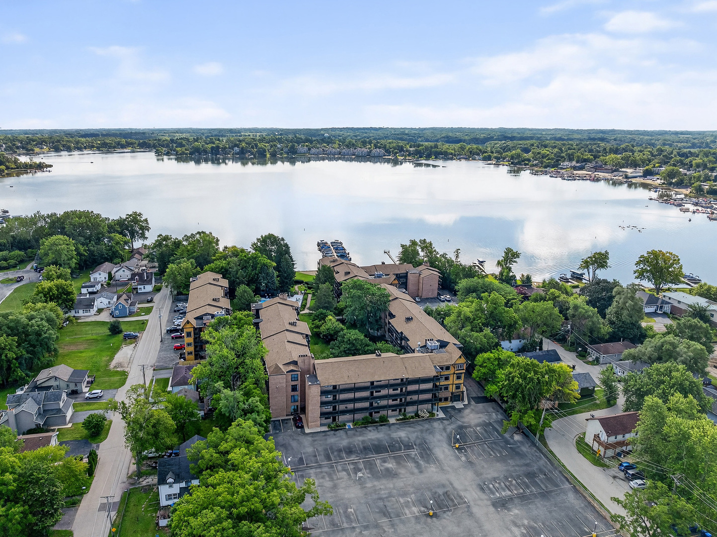 460 N Main Street #N406A, Wauconda, IL 60084