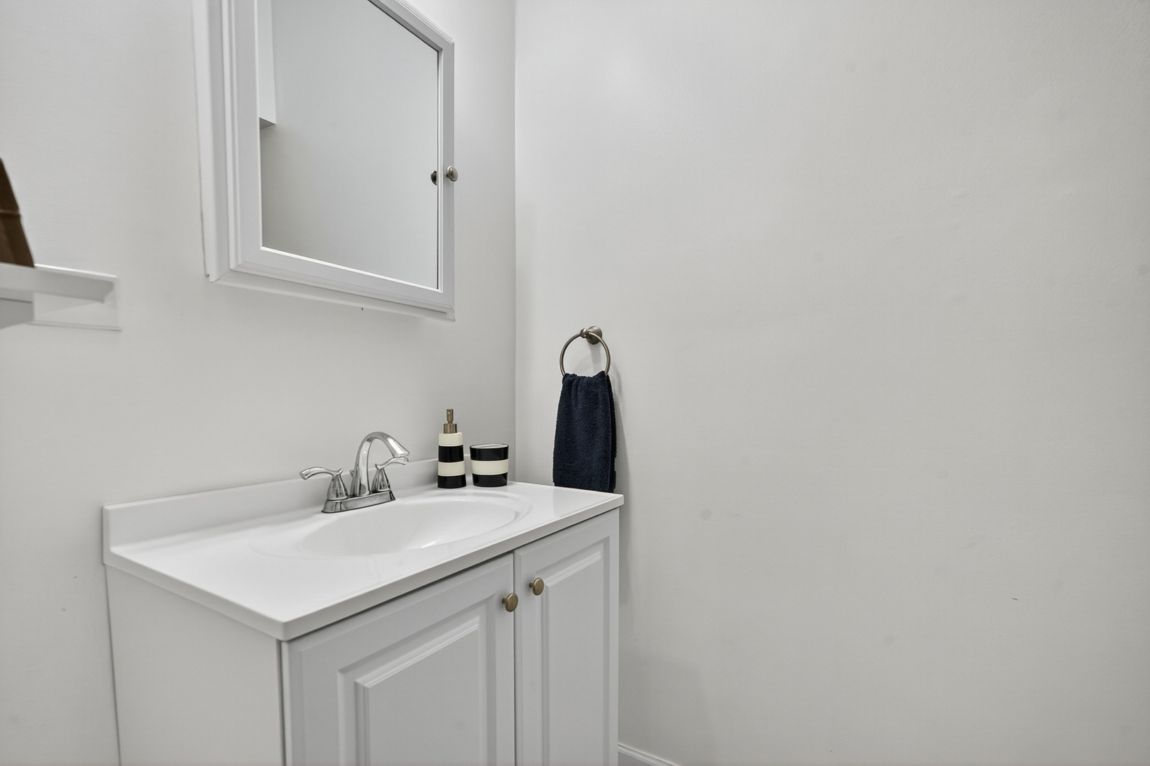 460 N Main Street #N406A, Wauconda, IL 60084