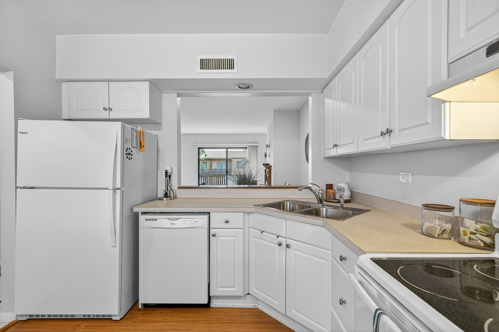 460 N Main Street #N406A, Wauconda, IL 60084