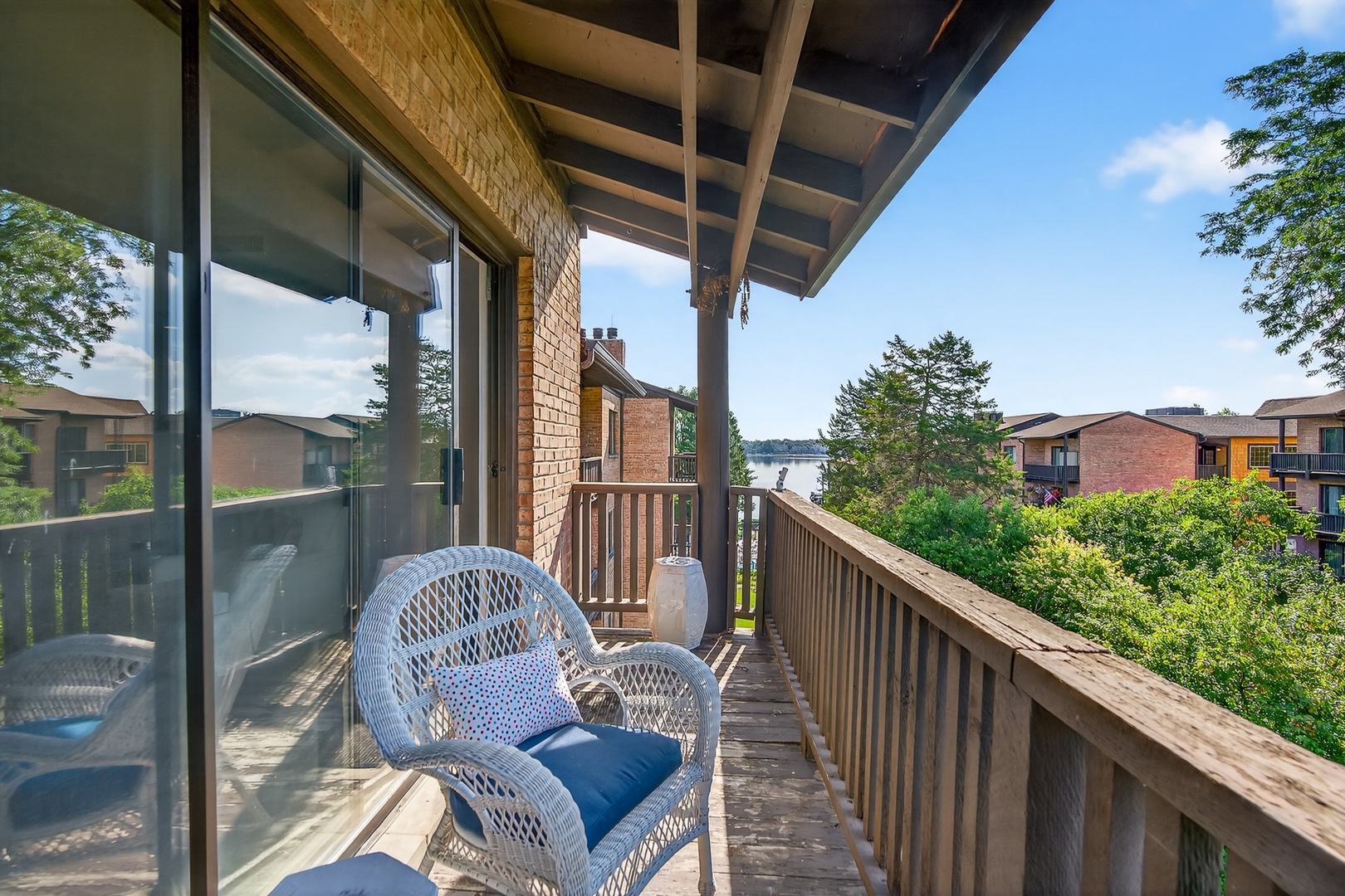 460 N Main Street #N406A, Wauconda, IL 60084