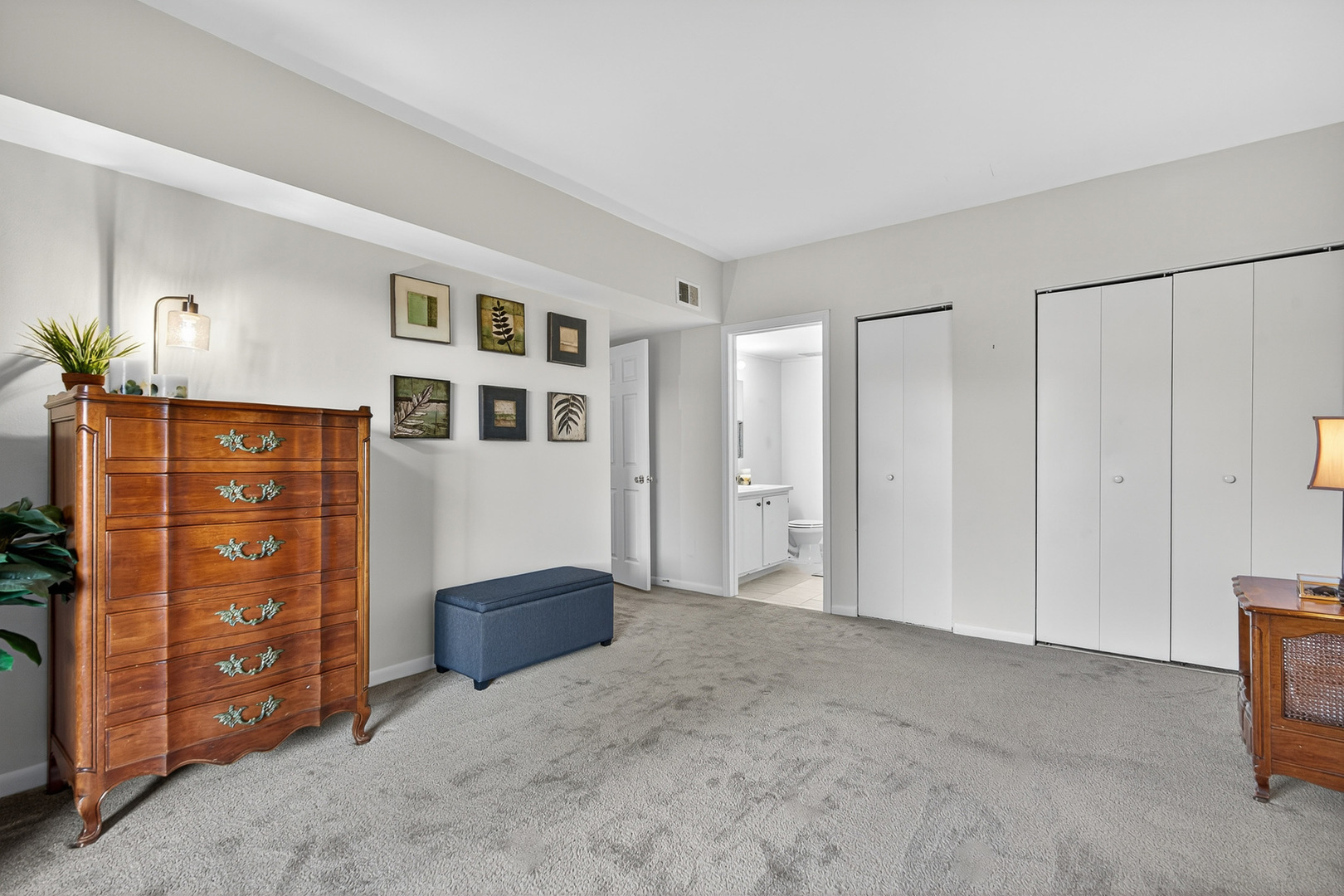 460 N Main Street #N406A, Wauconda, IL 60084