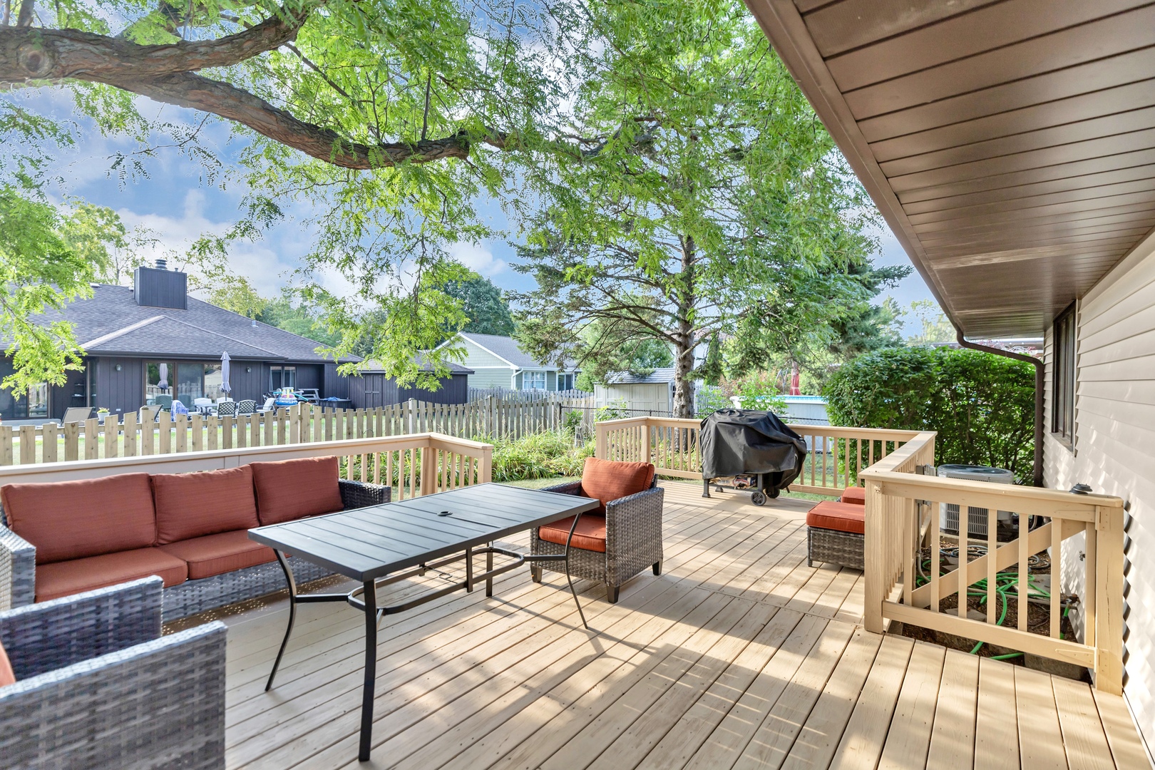 320 Natwick Lane, Schaumburg, IL 60193