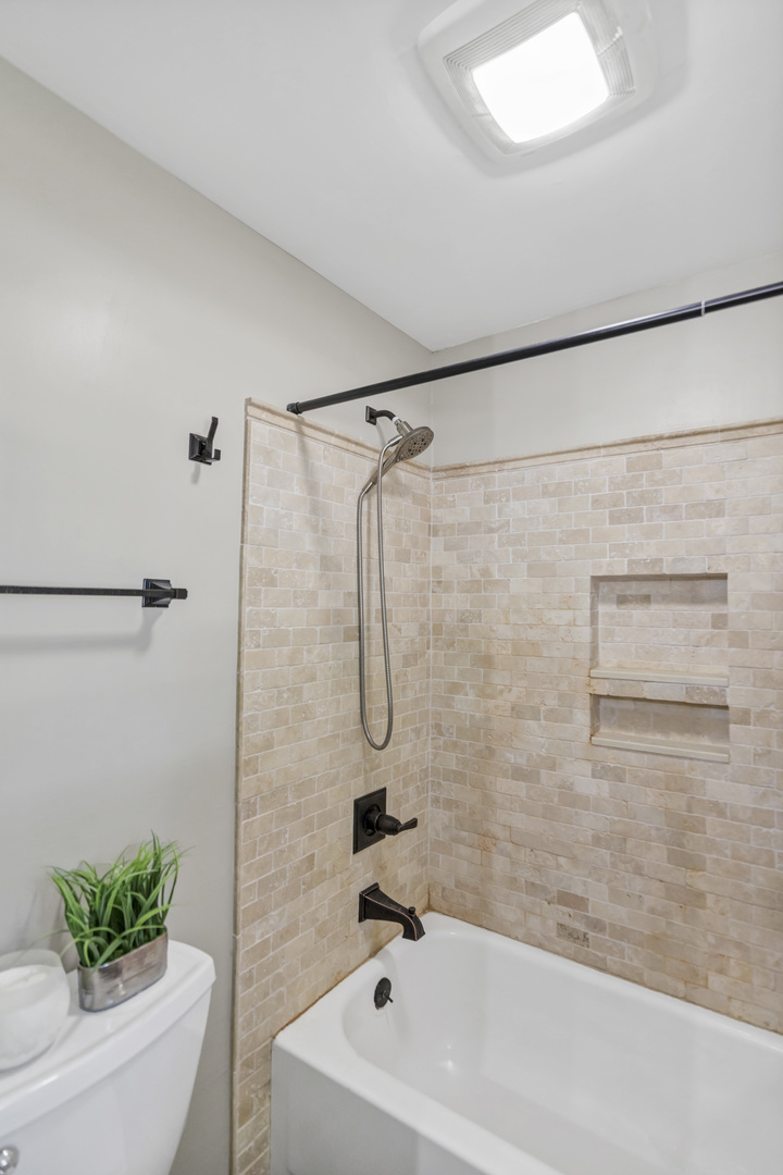 320 Natwick Lane, Schaumburg, IL 60193