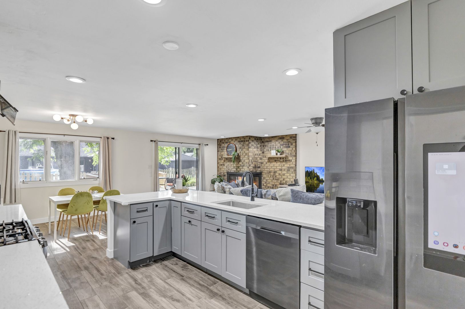 320 Natwick Lane, Schaumburg, IL 60193