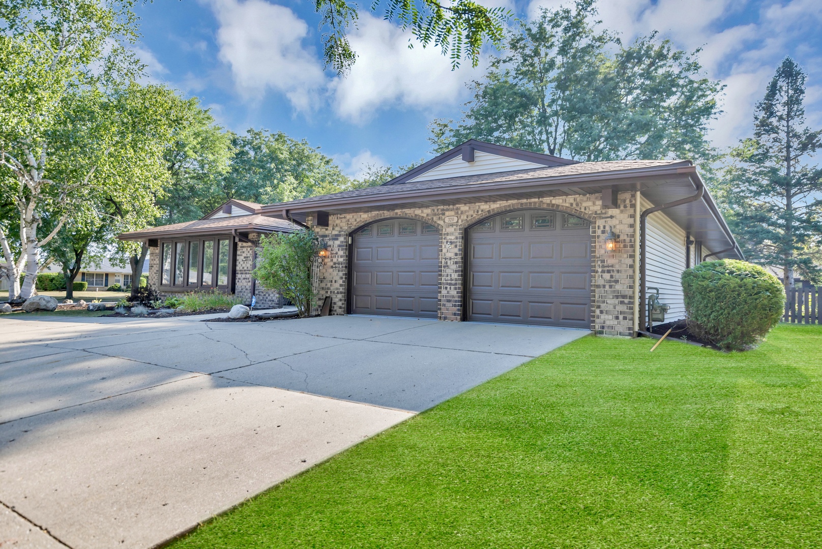 320 Natwick Lane, Schaumburg, IL 60193
