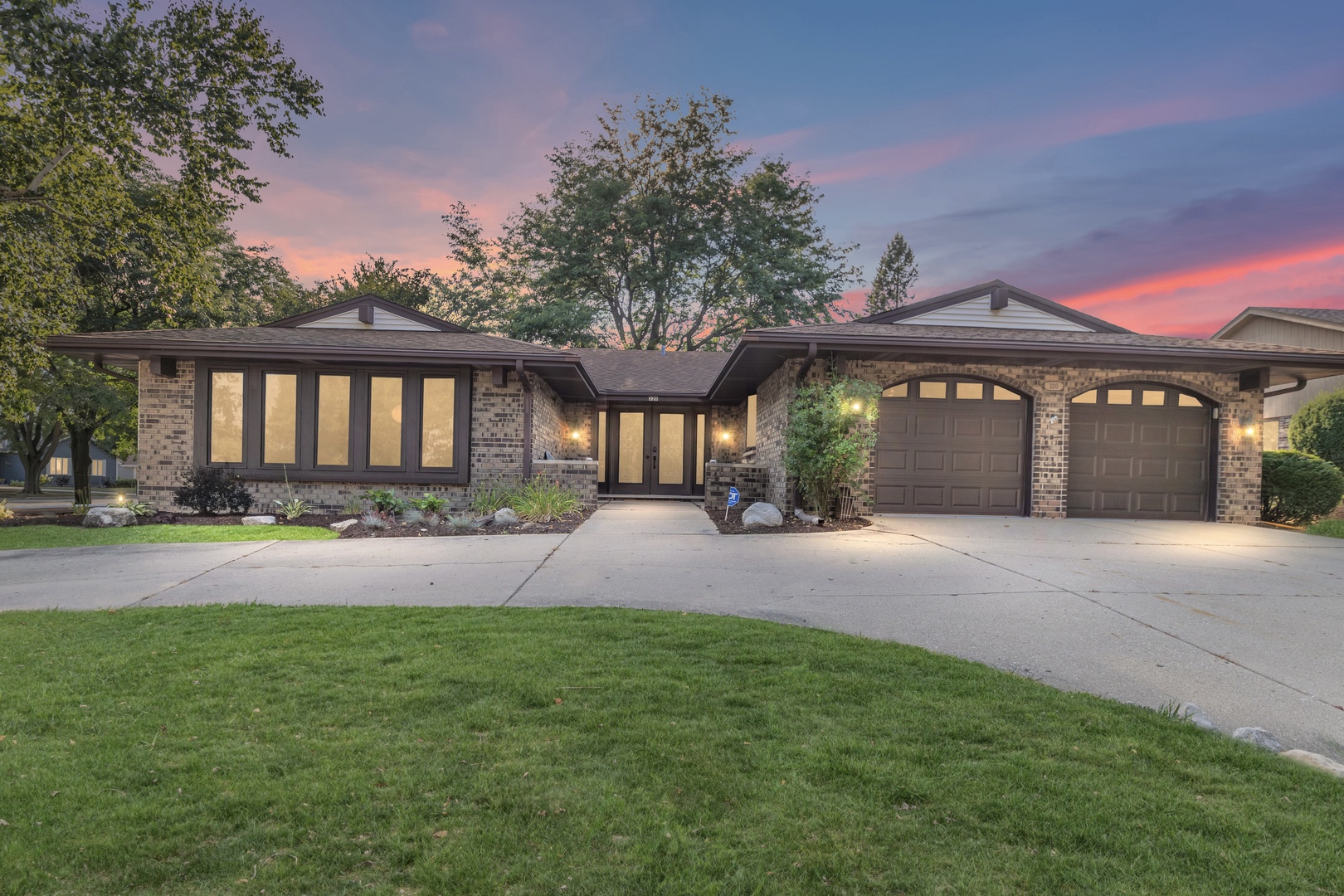 320 Natwick Lane, Schaumburg, IL 60193