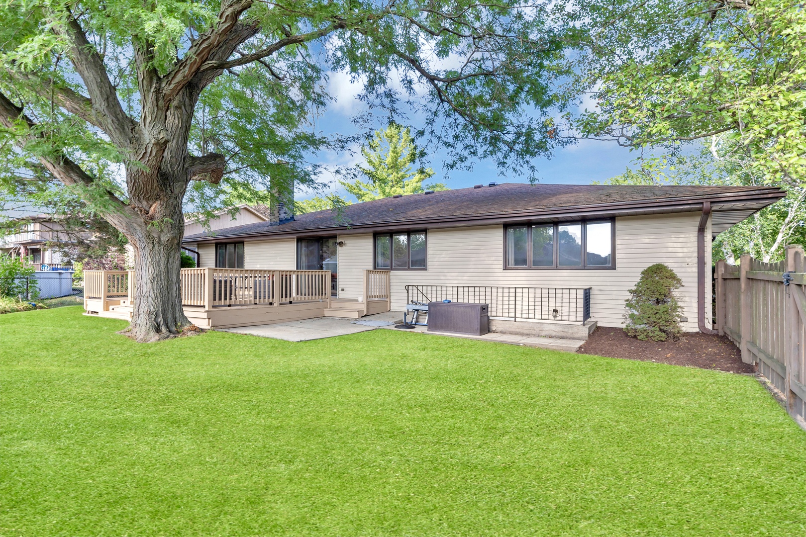 320 Natwick Lane, Schaumburg, IL 60193