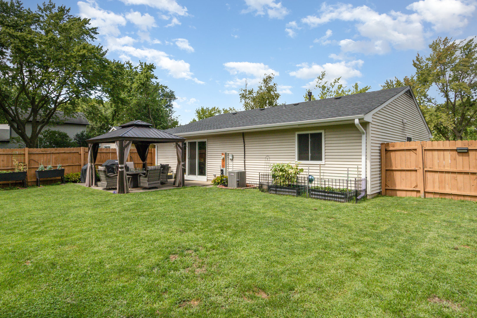 972 Shiloh Court, Joliet, IL 60431