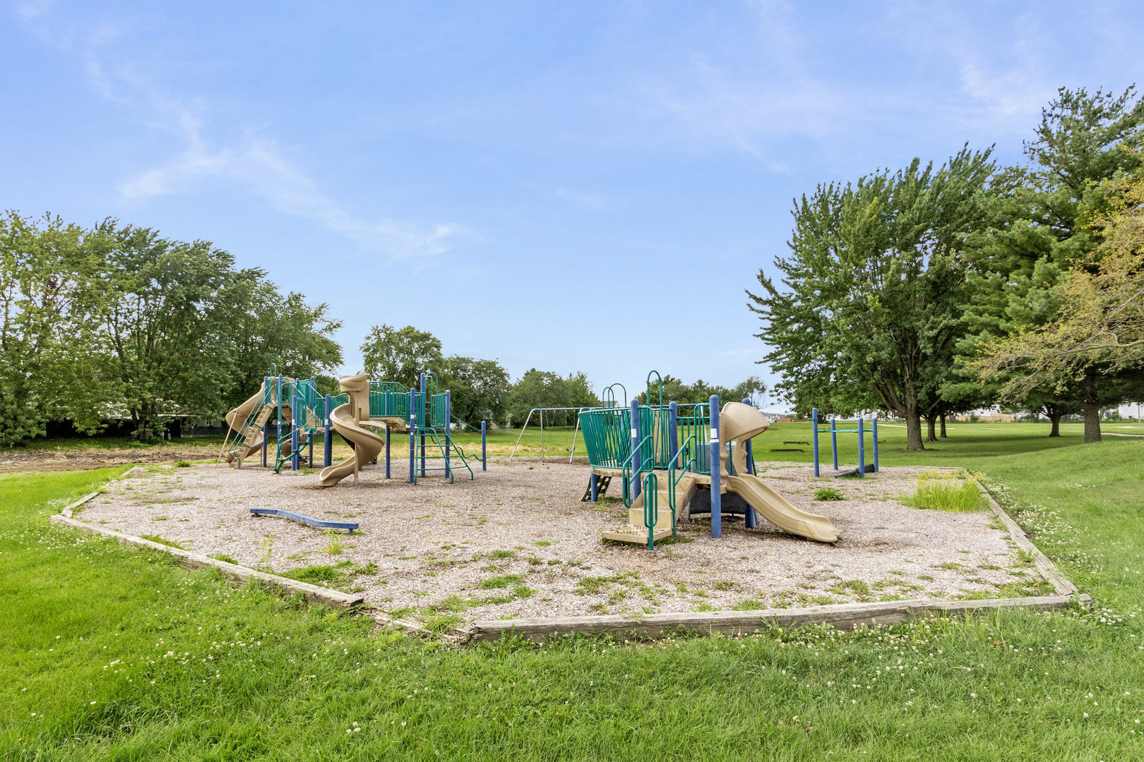 972 Shiloh Court, Joliet, IL 60431