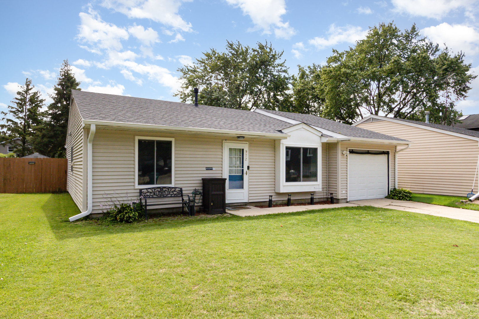 972 Shiloh Court, Joliet, IL 60431
