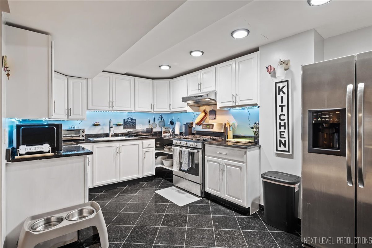 157 N ORCHARD Drive, Bolingbrook, IL 60440