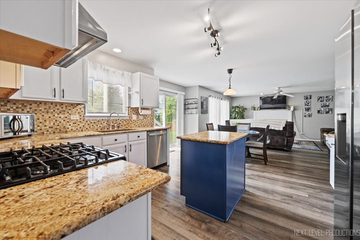 157 N ORCHARD Drive, Bolingbrook, IL 60440