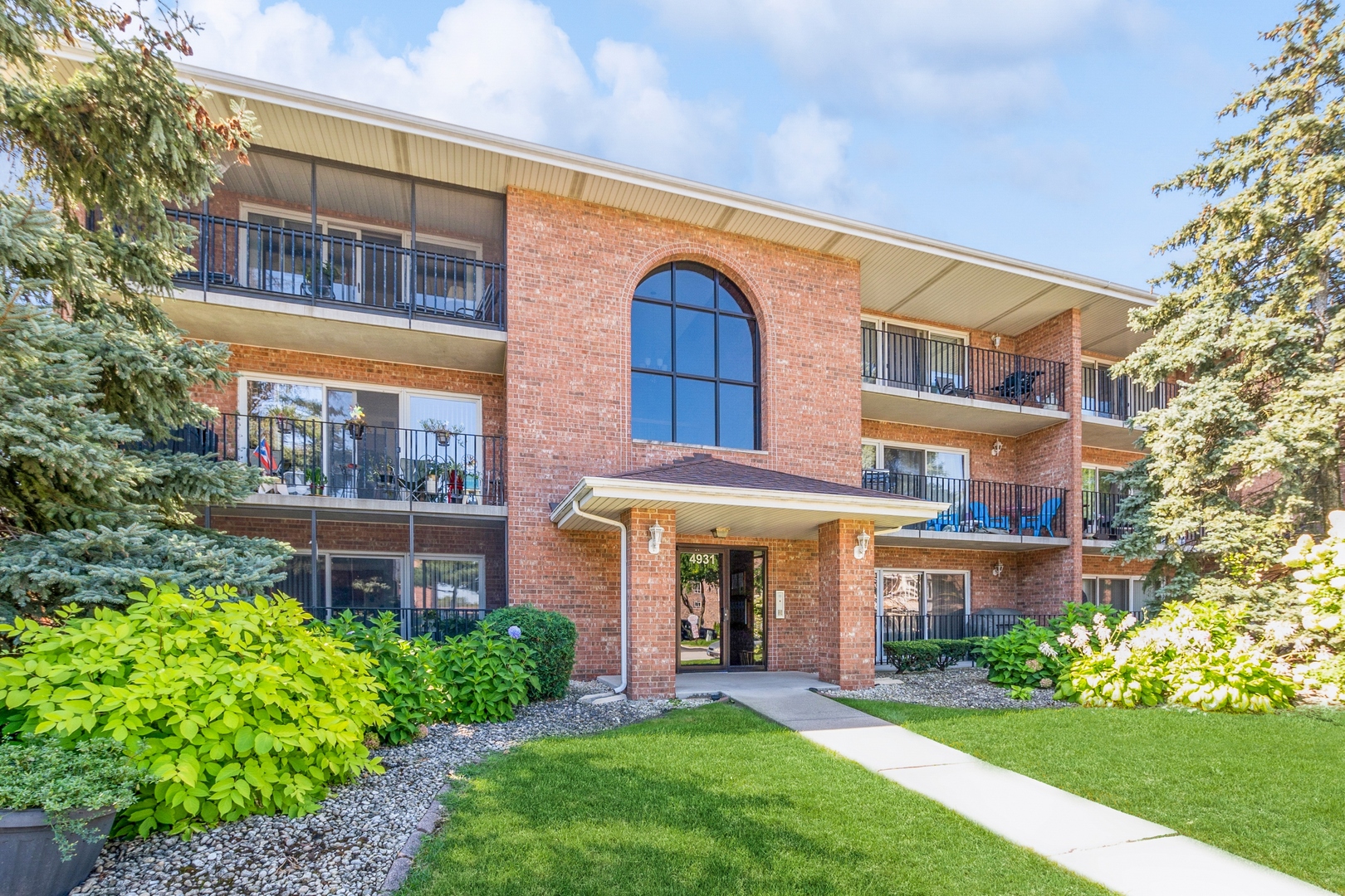 4931 E Circle Drive #103, Crestwood, IL 60418