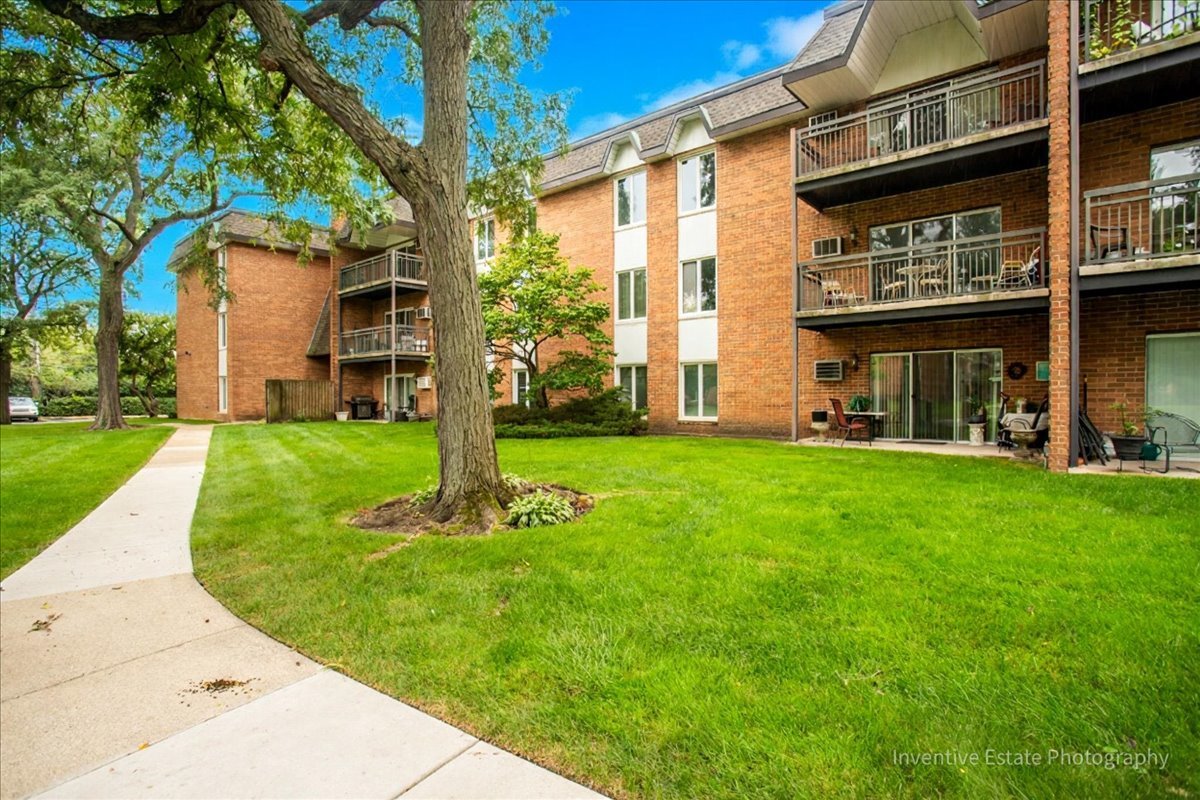 4224 SARATOGA Avenue #J105, Downers Grove, IL 60515