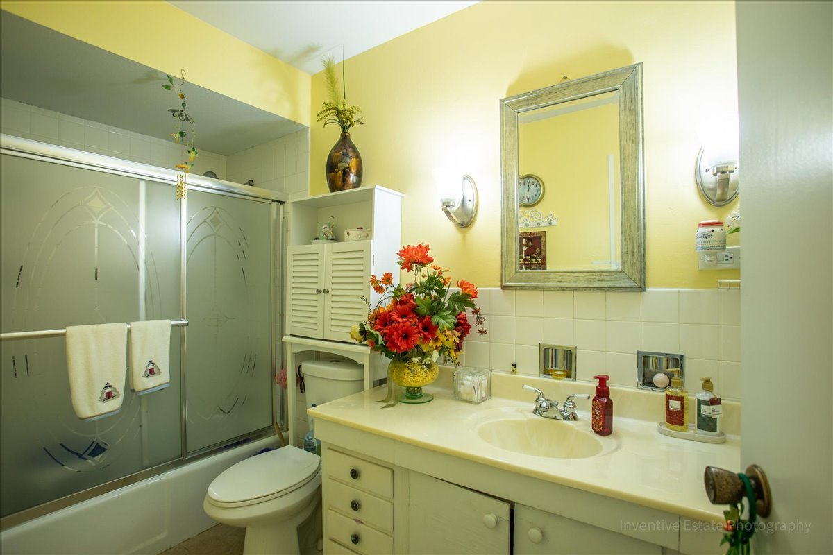 4224 SARATOGA Avenue #J105, Downers Grove, IL 60515