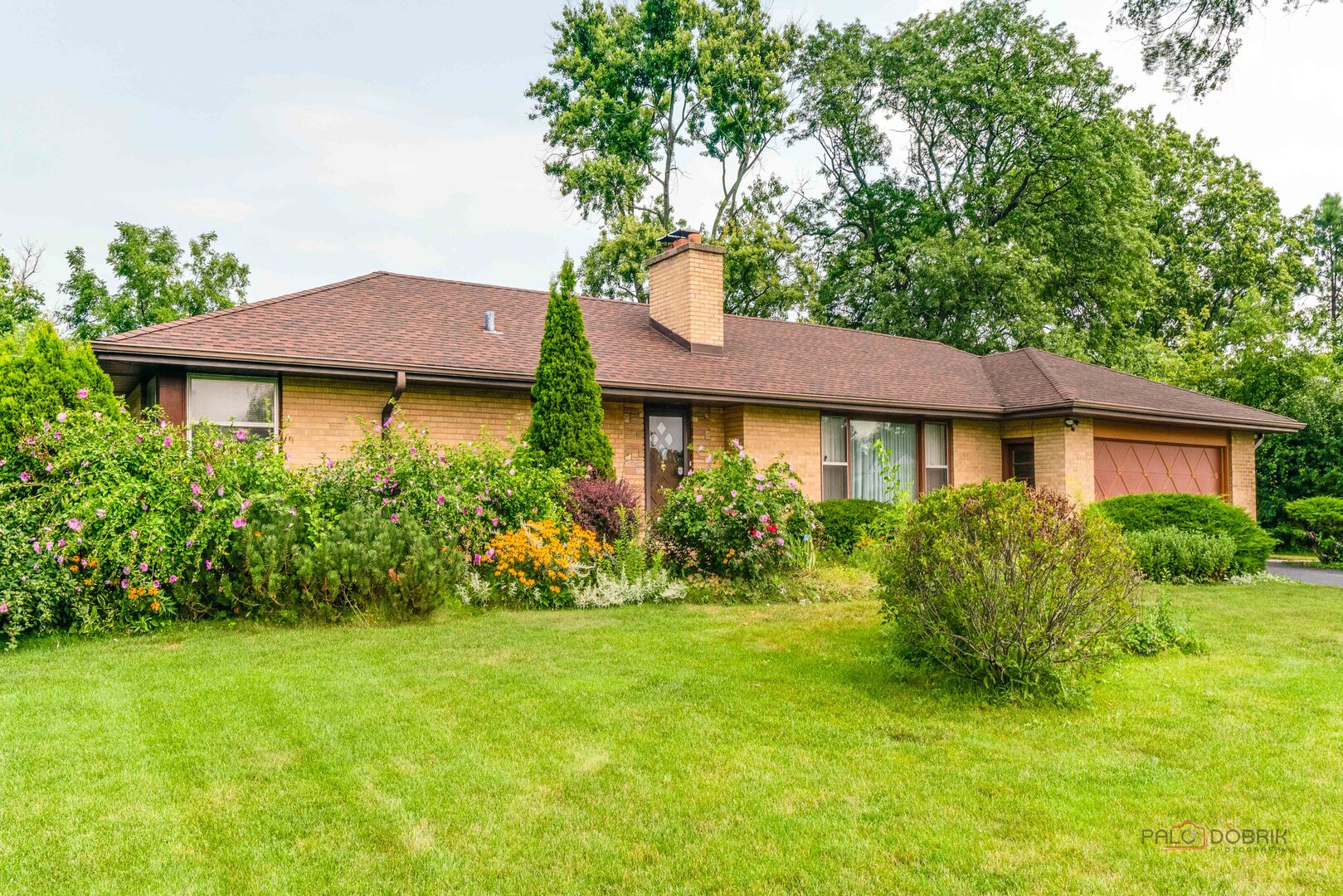 416 Hillcrest Drive, Prospect Heights, IL 60070