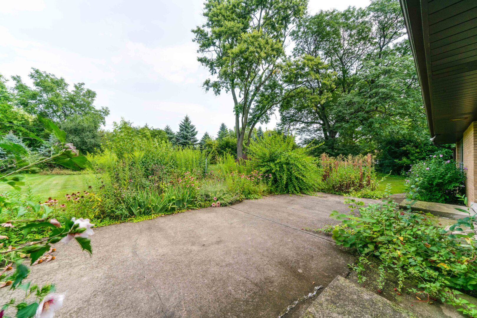 416 Hillcrest Drive, Prospect Heights, IL 60070
