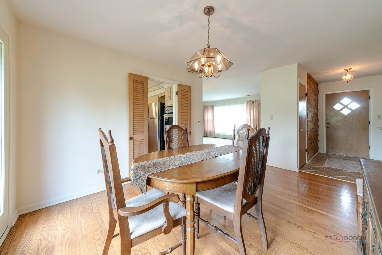 416 Hillcrest Drive, Prospect Heights, IL 60070