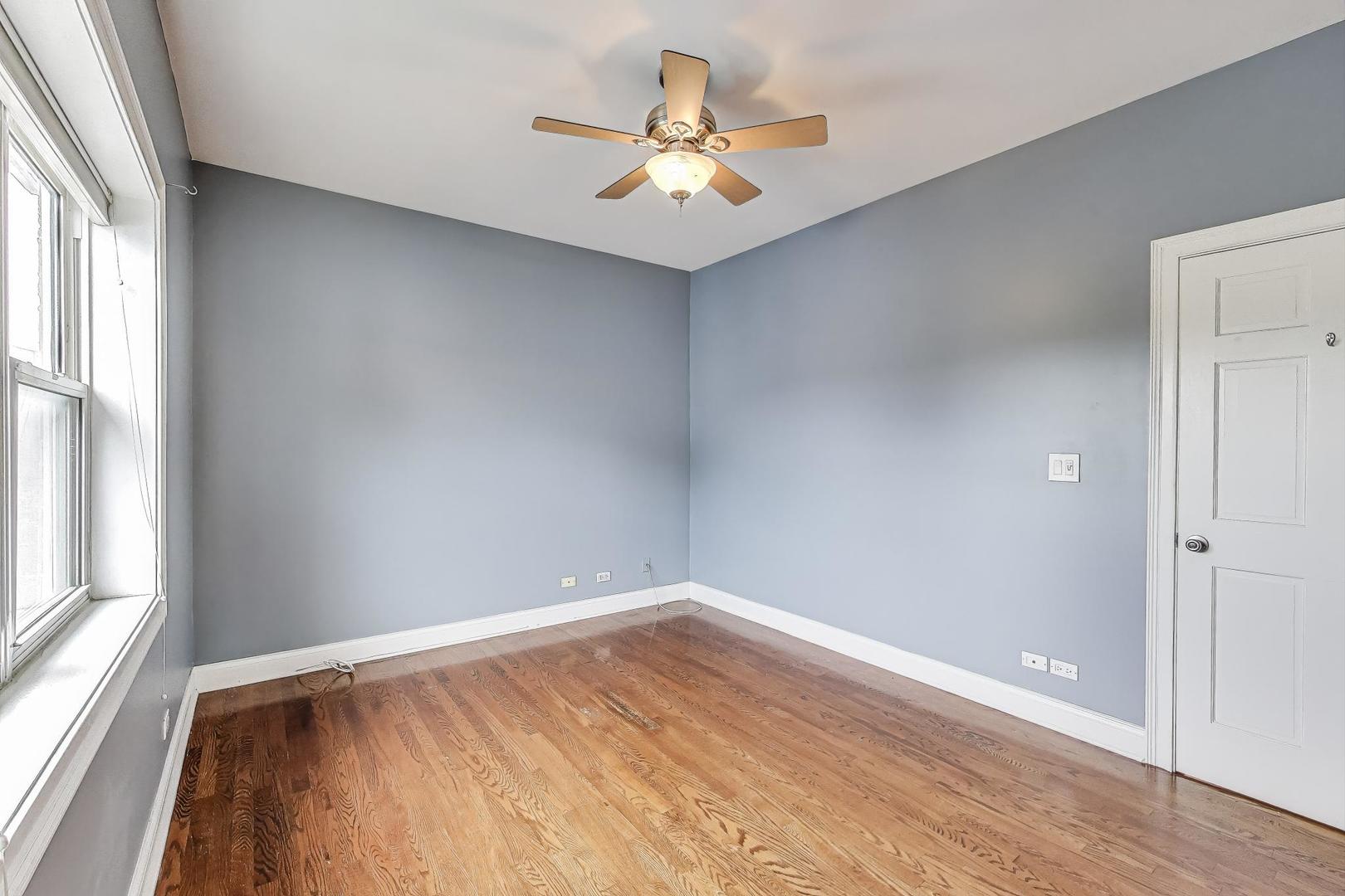 5054 N Albany Avenue, Chicago, IL 60625