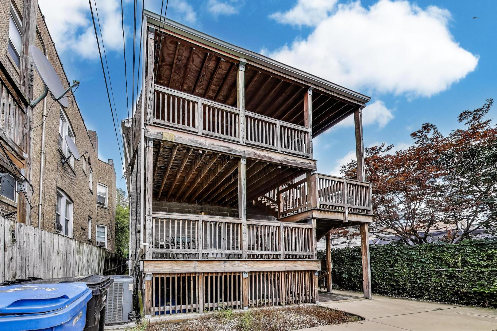 5054 N Albany Avenue, Chicago, IL 60625