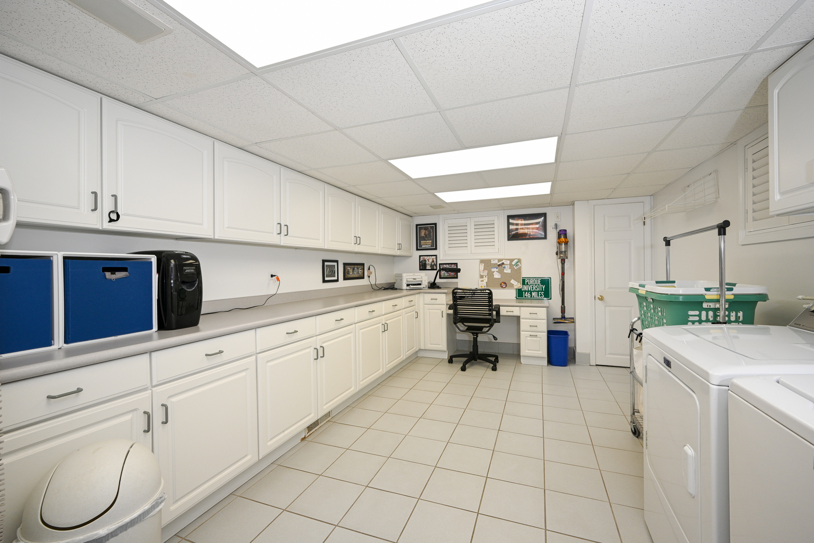 187 E Thompson Drive, Wheaton, IL 60189
