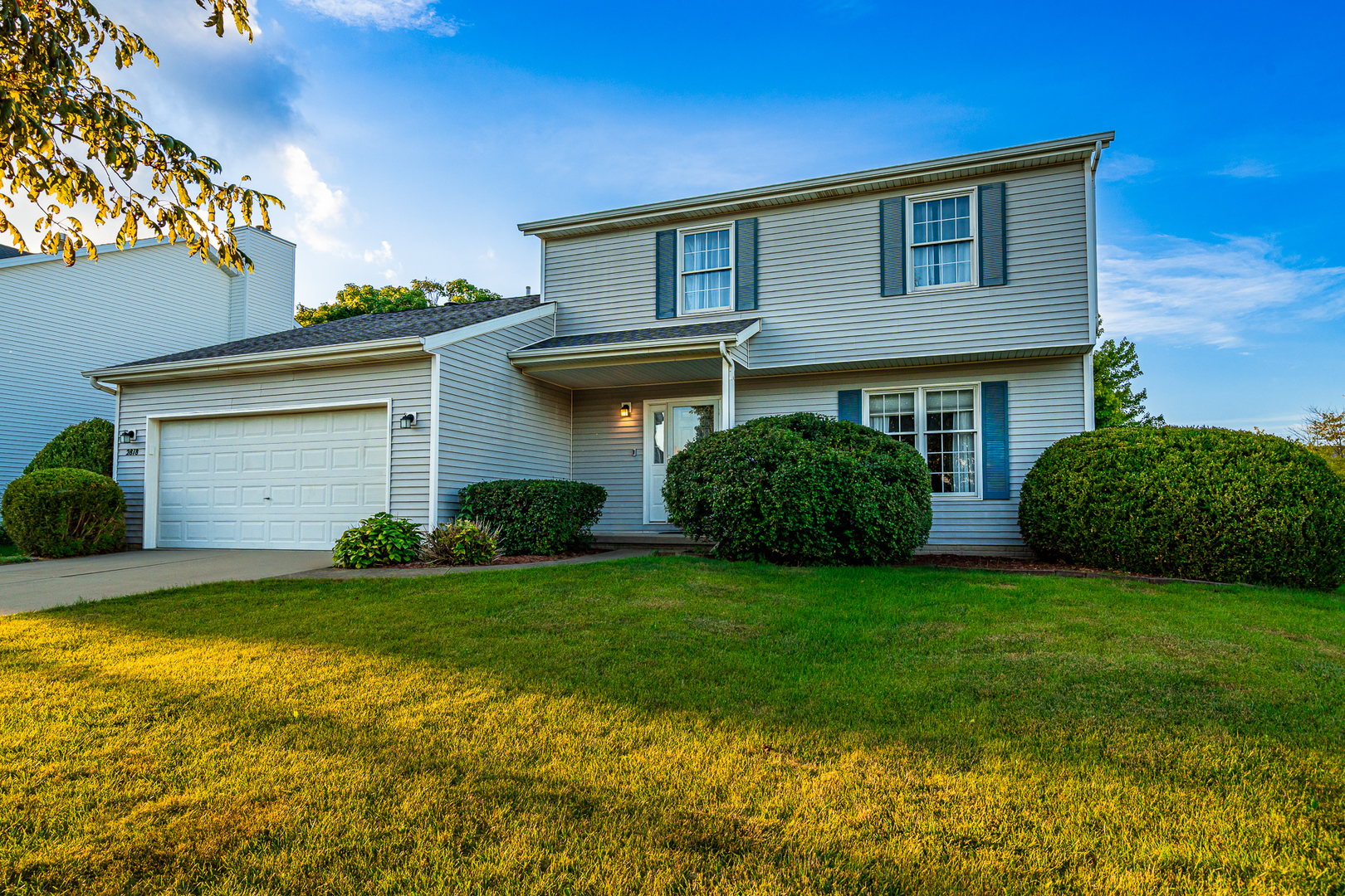 2818 Polo Road, Bloomington, IL 61704