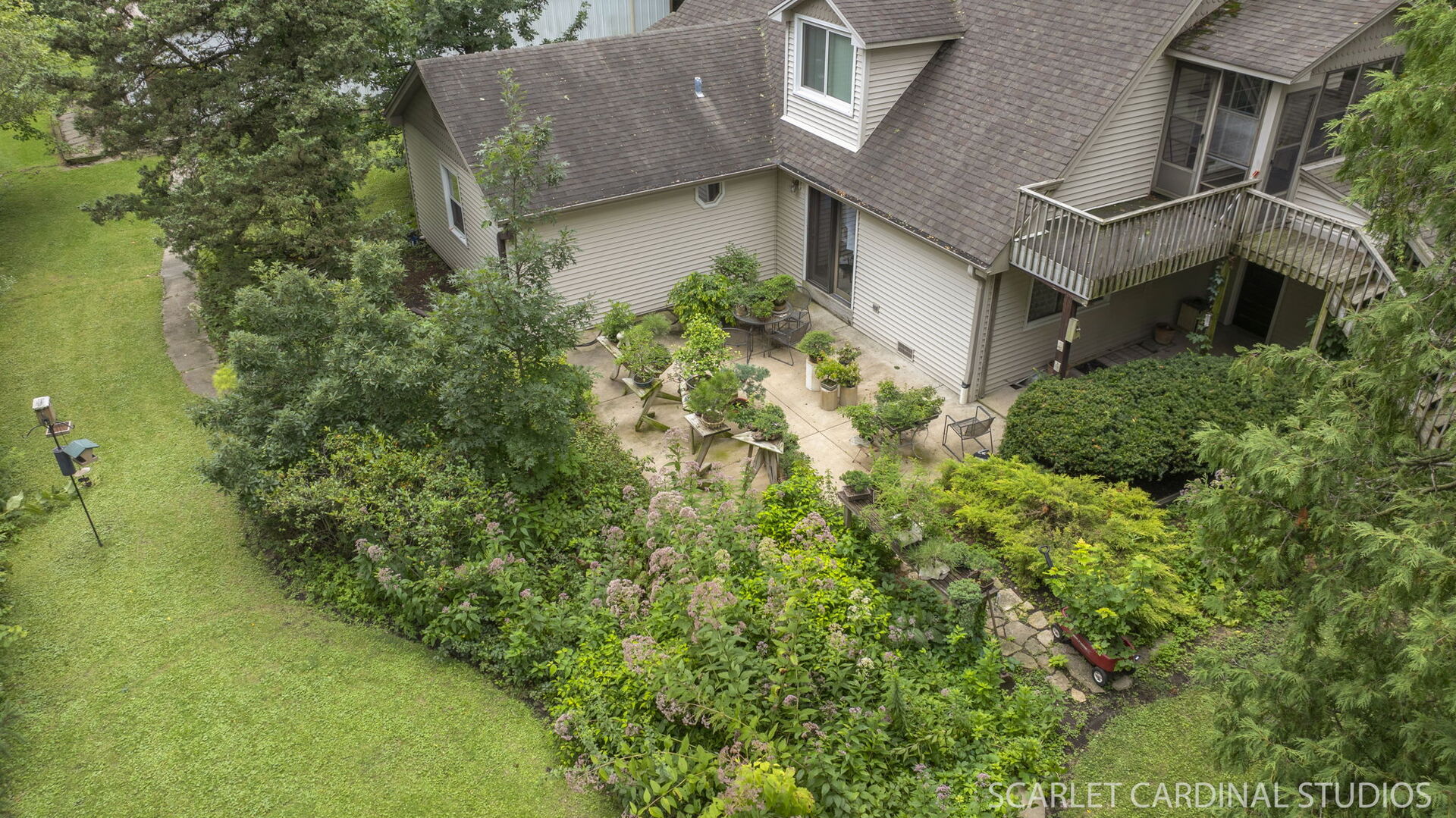 27W376 Hoy Road, Warrenville, IL 60555